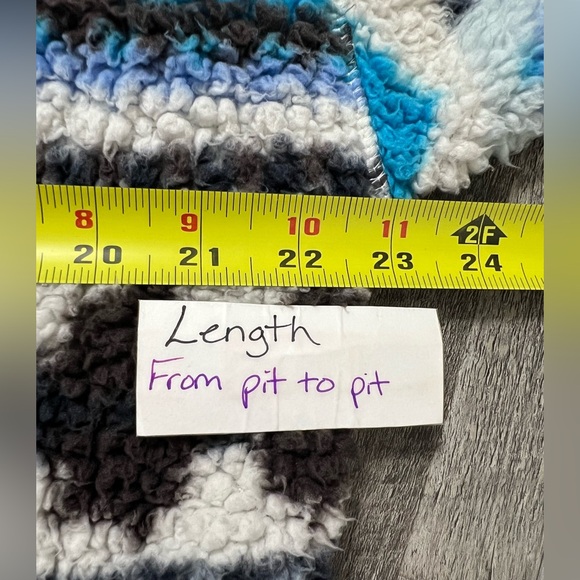 OFFLINE aztec print sweater by Aerie - Picture 5 of 6